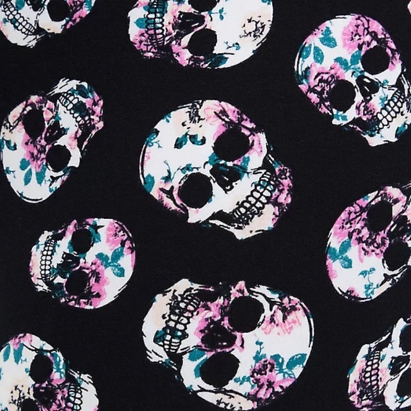 NWT TORRID Floral Skull Sleep Jogger - Picture 7 of 9